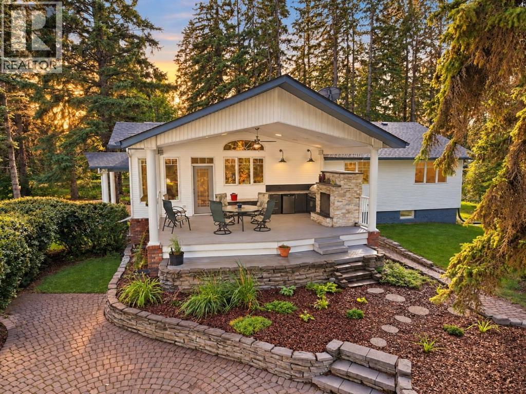 Listing photo – 18 College Park Drive, Red Deer
