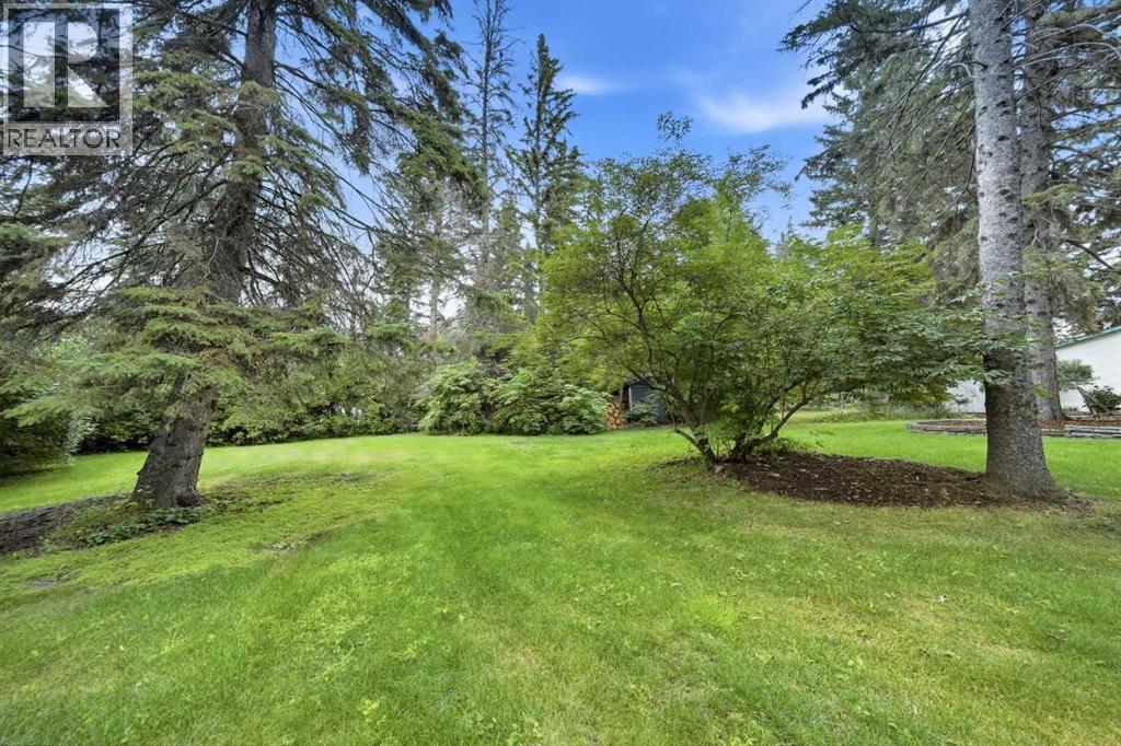 Listing photo – 18 College Park Drive, Red Deer