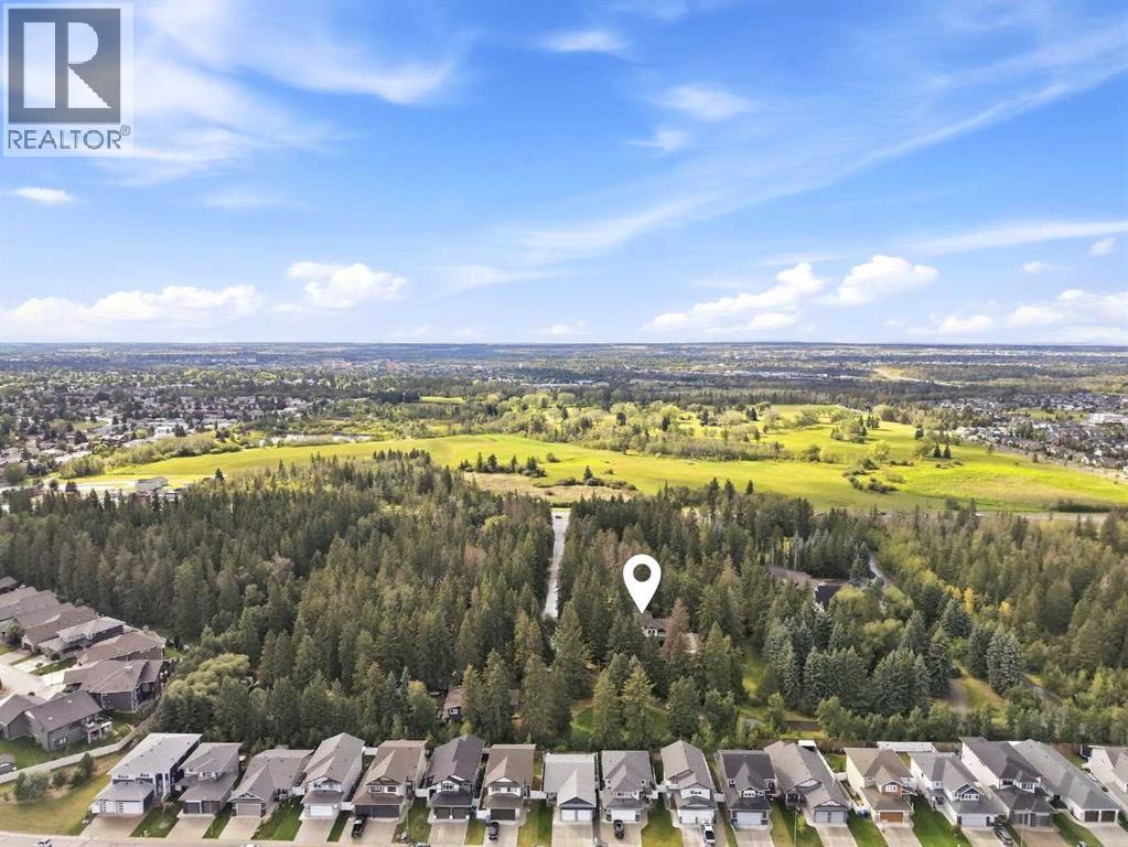 Listing photo – 18 College Park Drive, Red Deer