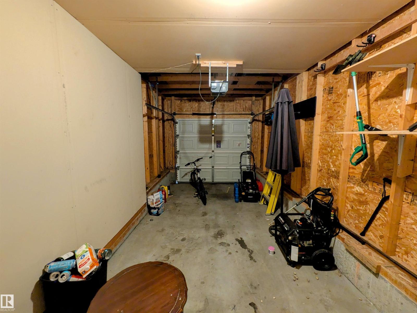 67 VENTURA ST - 27