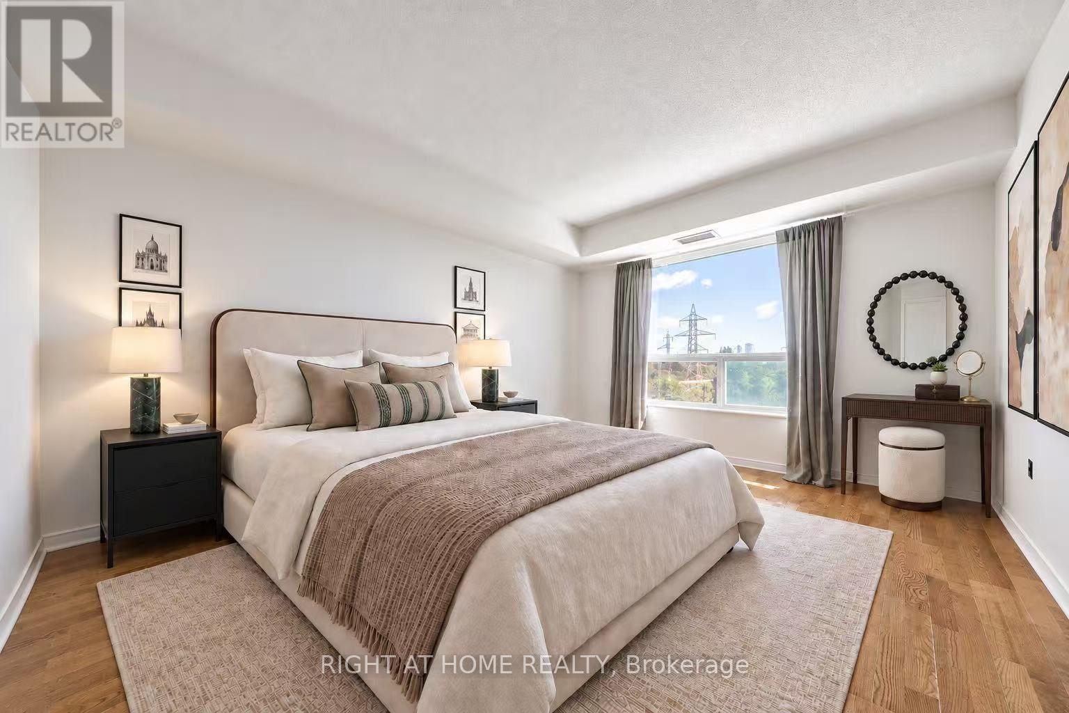 #706 28 PEMBERTON AVENUE - 13