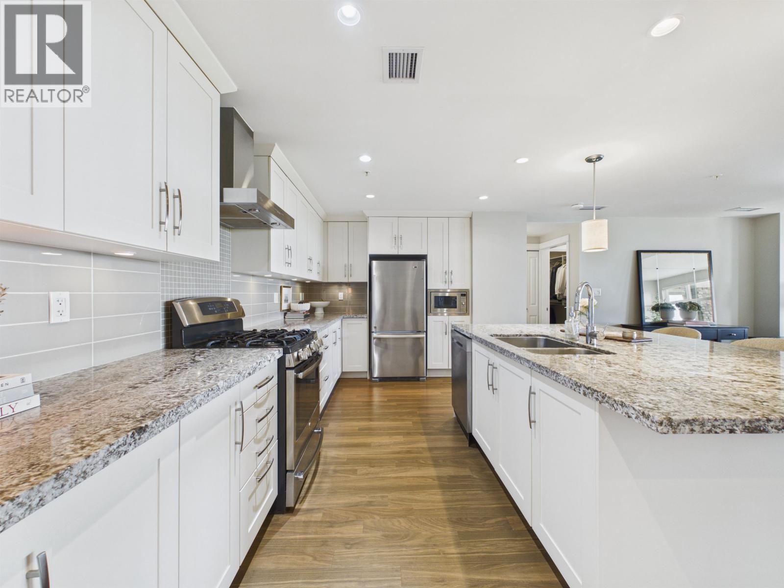 210 5055 SPRINGS BOULEVARD, Tsawwassen — photo 6