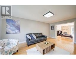 Family room - 12 Bellside Drive, Markham, ON L3P7B8 Photo 9