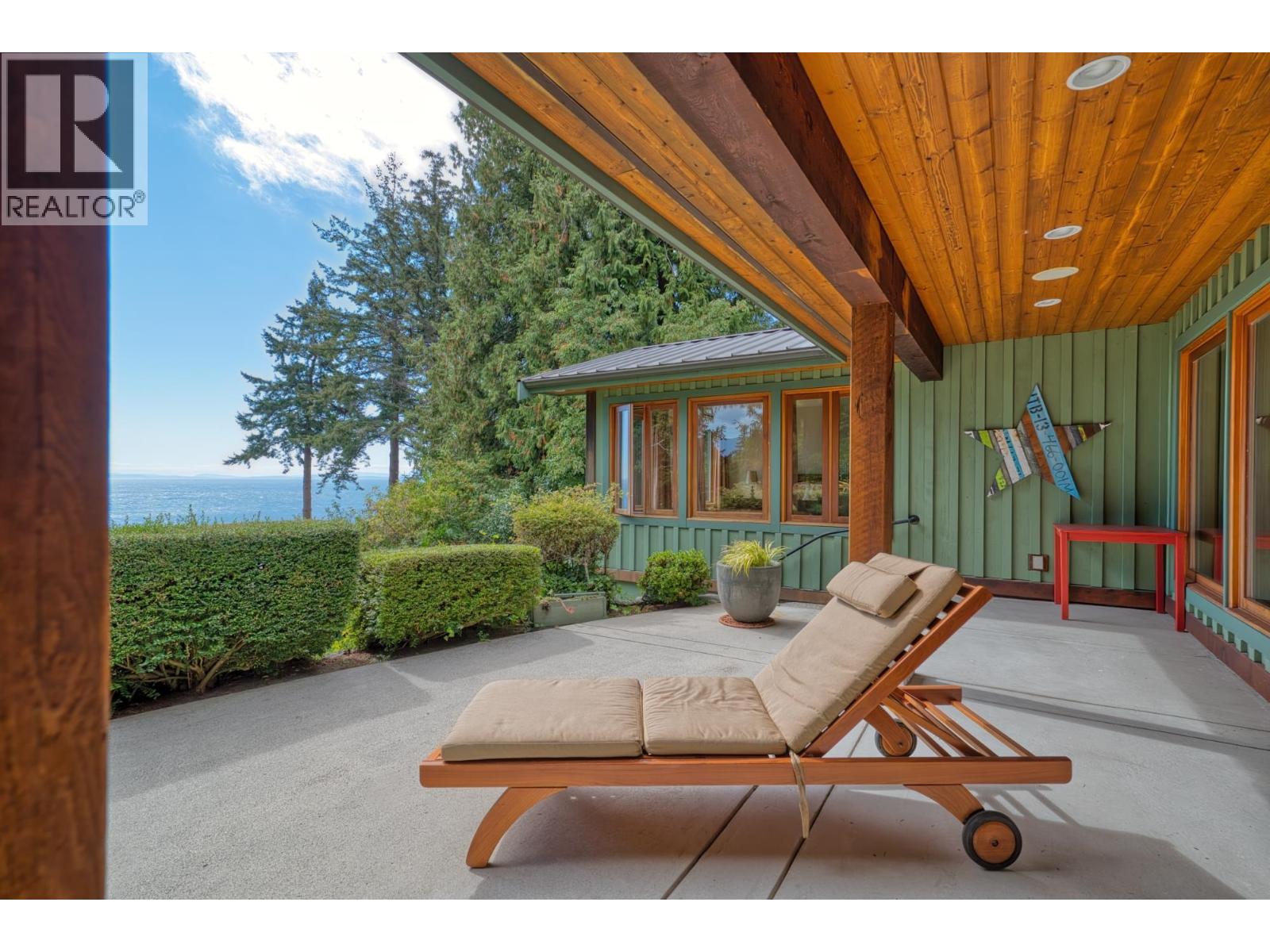 987 GOWER POINT ROAD, Gibsons