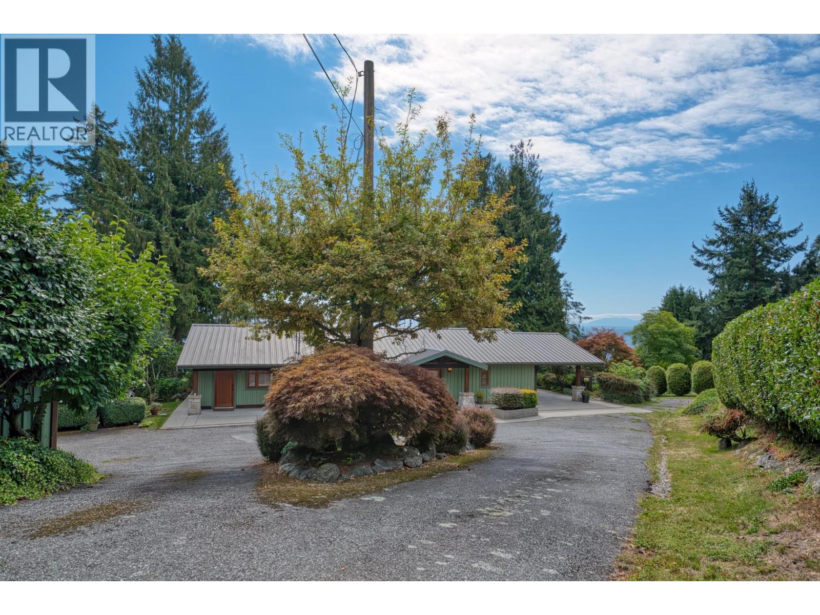987 GOWER POINT ROAD, Gibsons