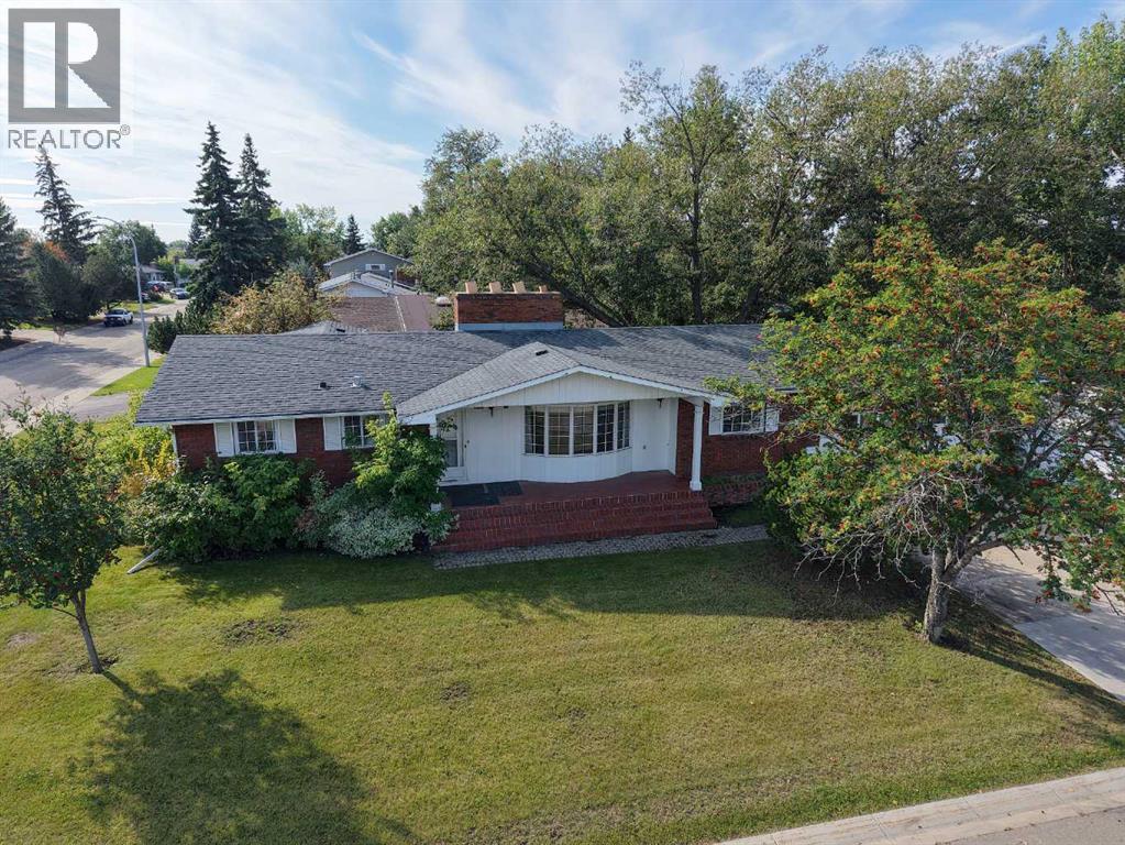 10023 86 Avenue - 48