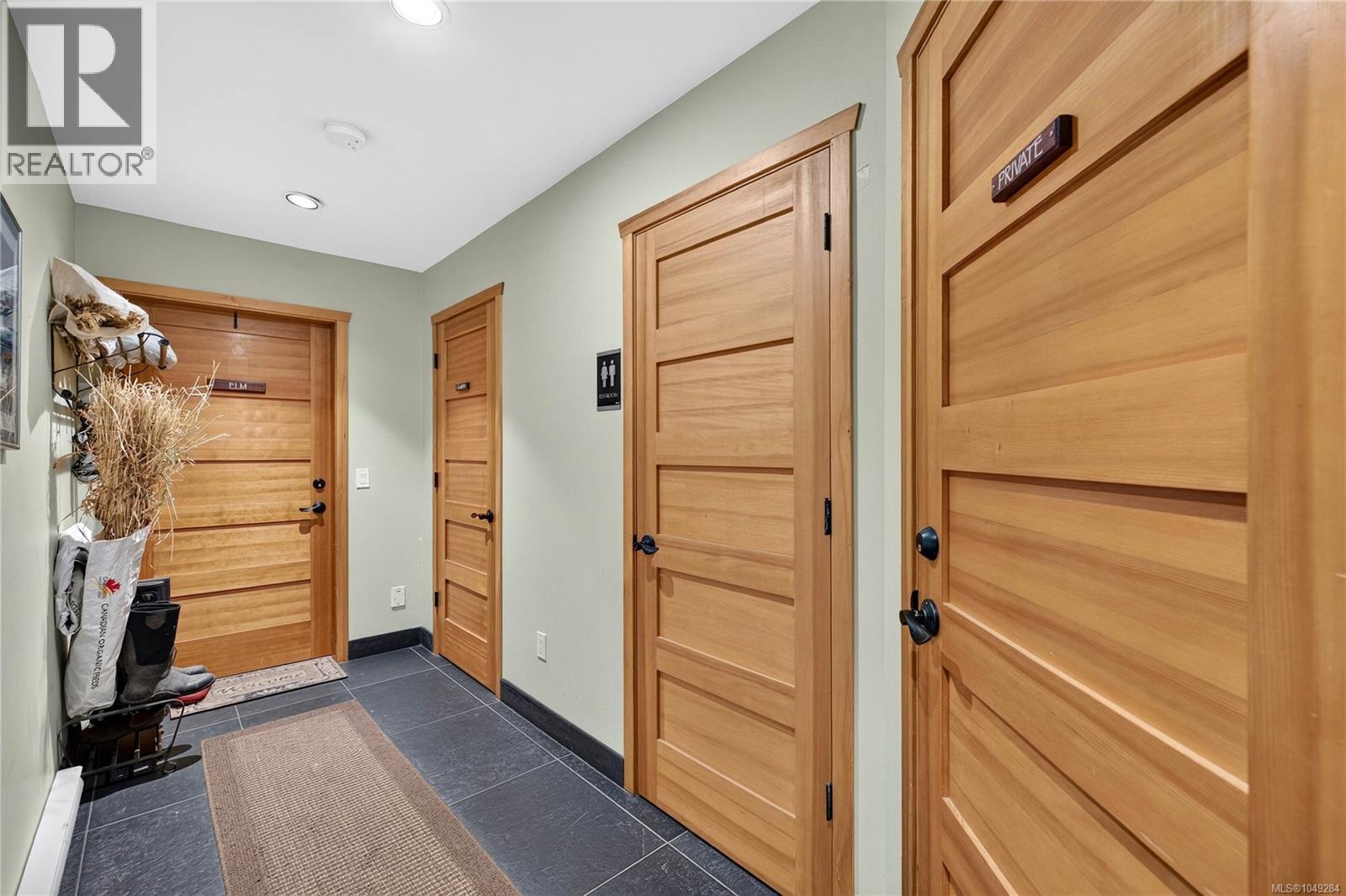  360 Wright Road, Salt Spring