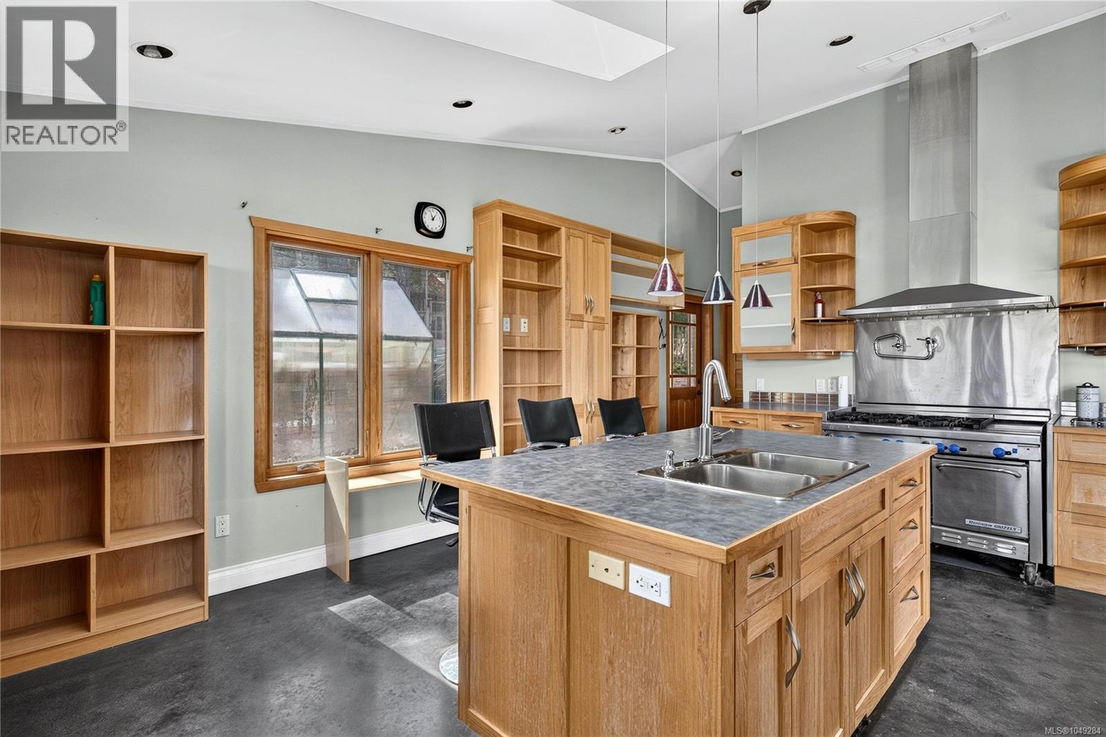  360 Wright Road, Salt Spring