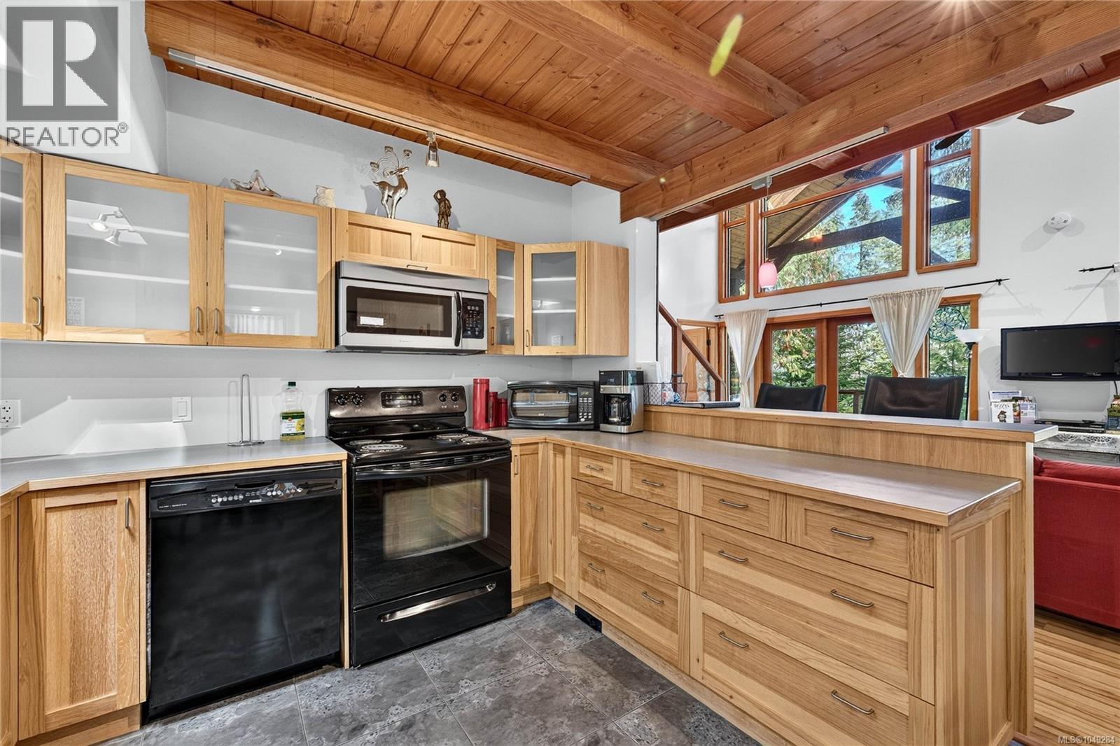  360 Wright Road, Salt Spring