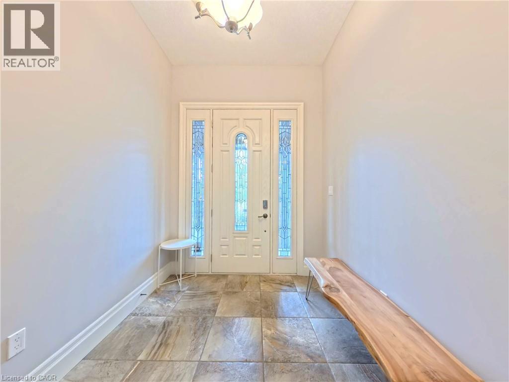 160 OAK PARK Drive — photo 2