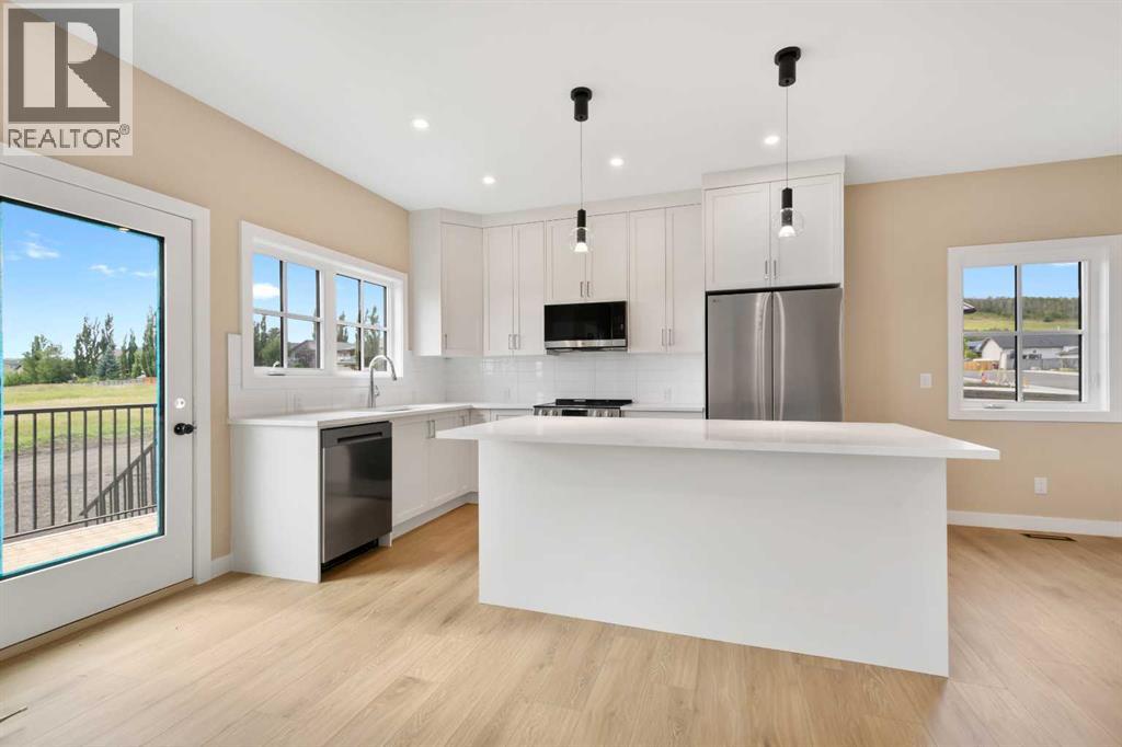 325 Flare Avenue SW, Diamond Valley — photo 5