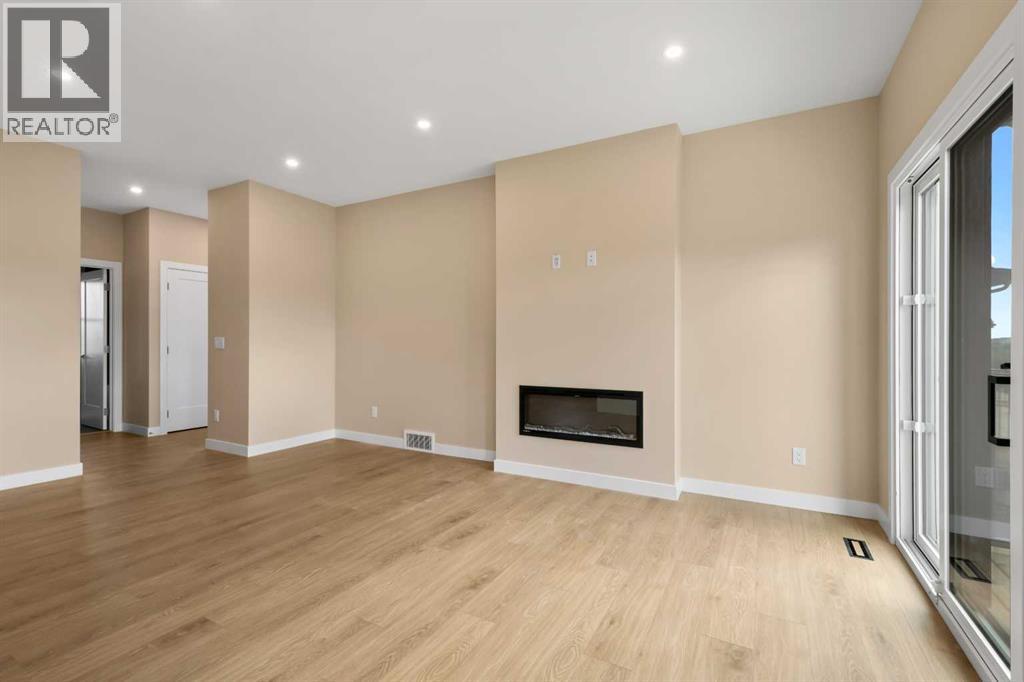 325 Flare Avenue SW, Diamond Valley — photo 9