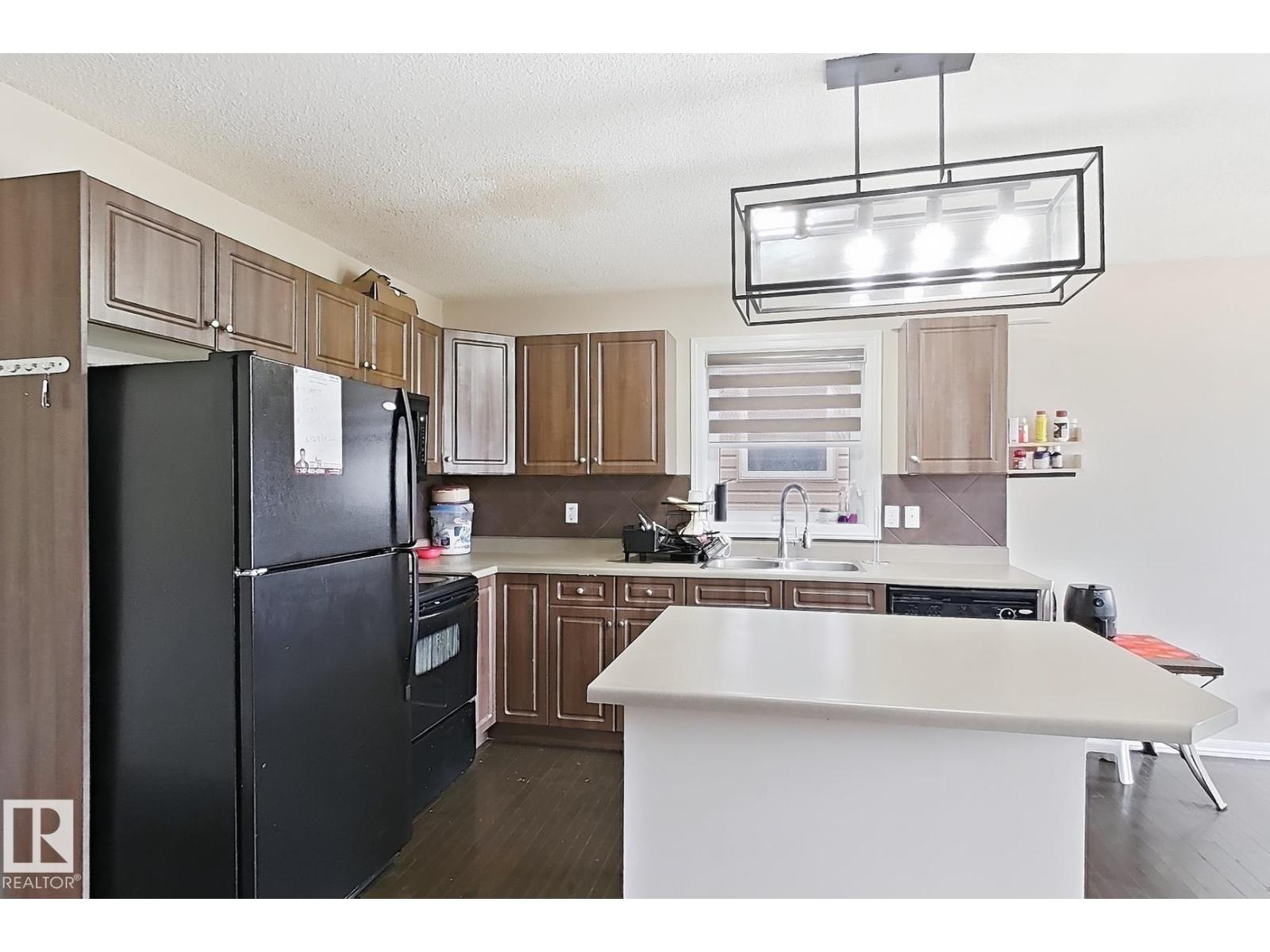 2829 18A AV NW - 11