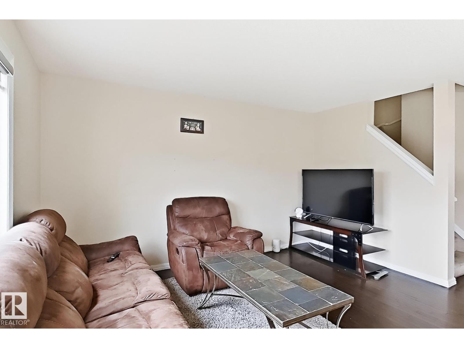 2829 18A AV NW - 13