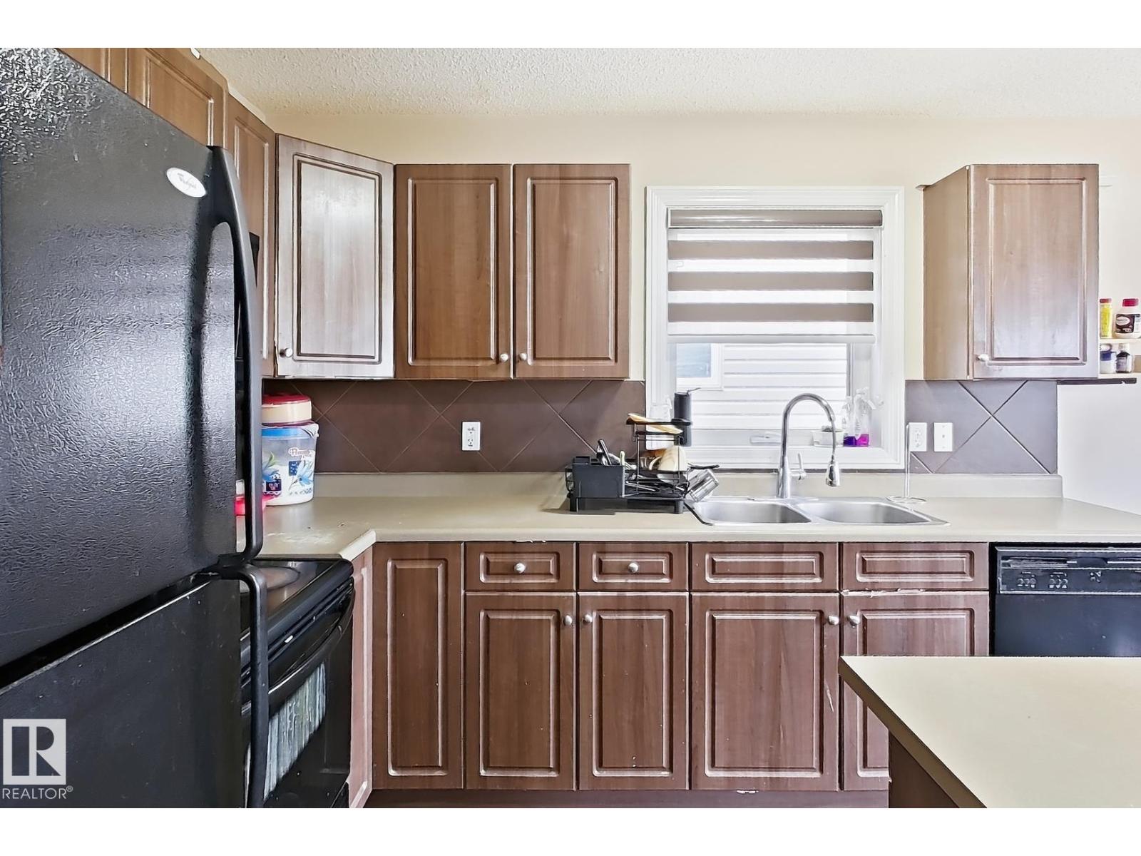 2829 18A AV NW - Image 9