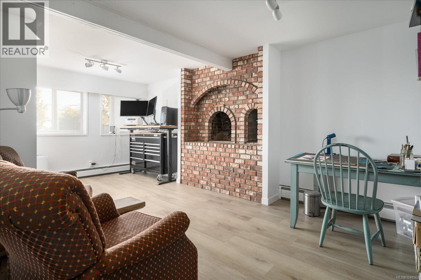 339 Kennedy St - Image 29