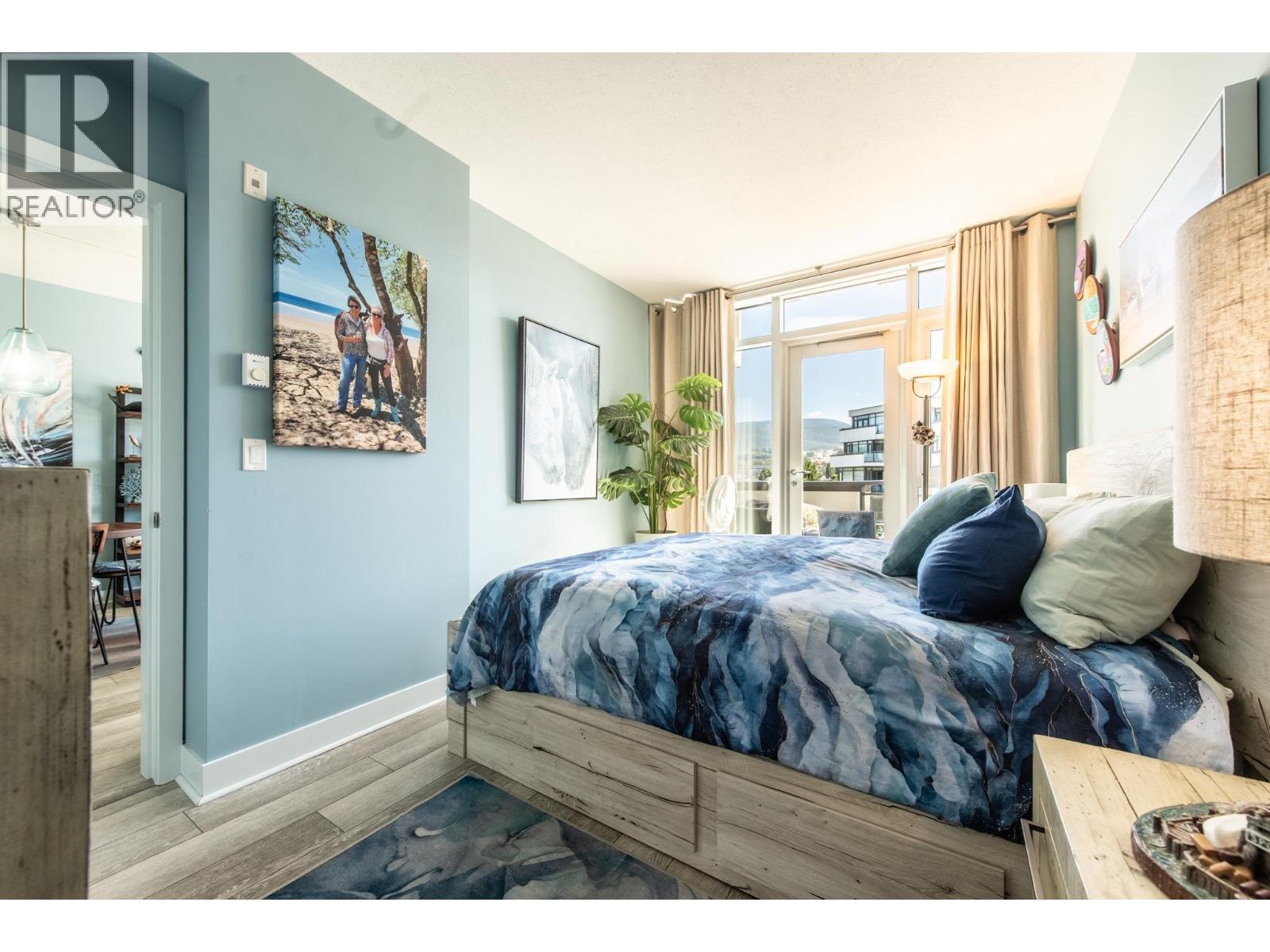 403 5725 TEREDO STREET, Sechelt