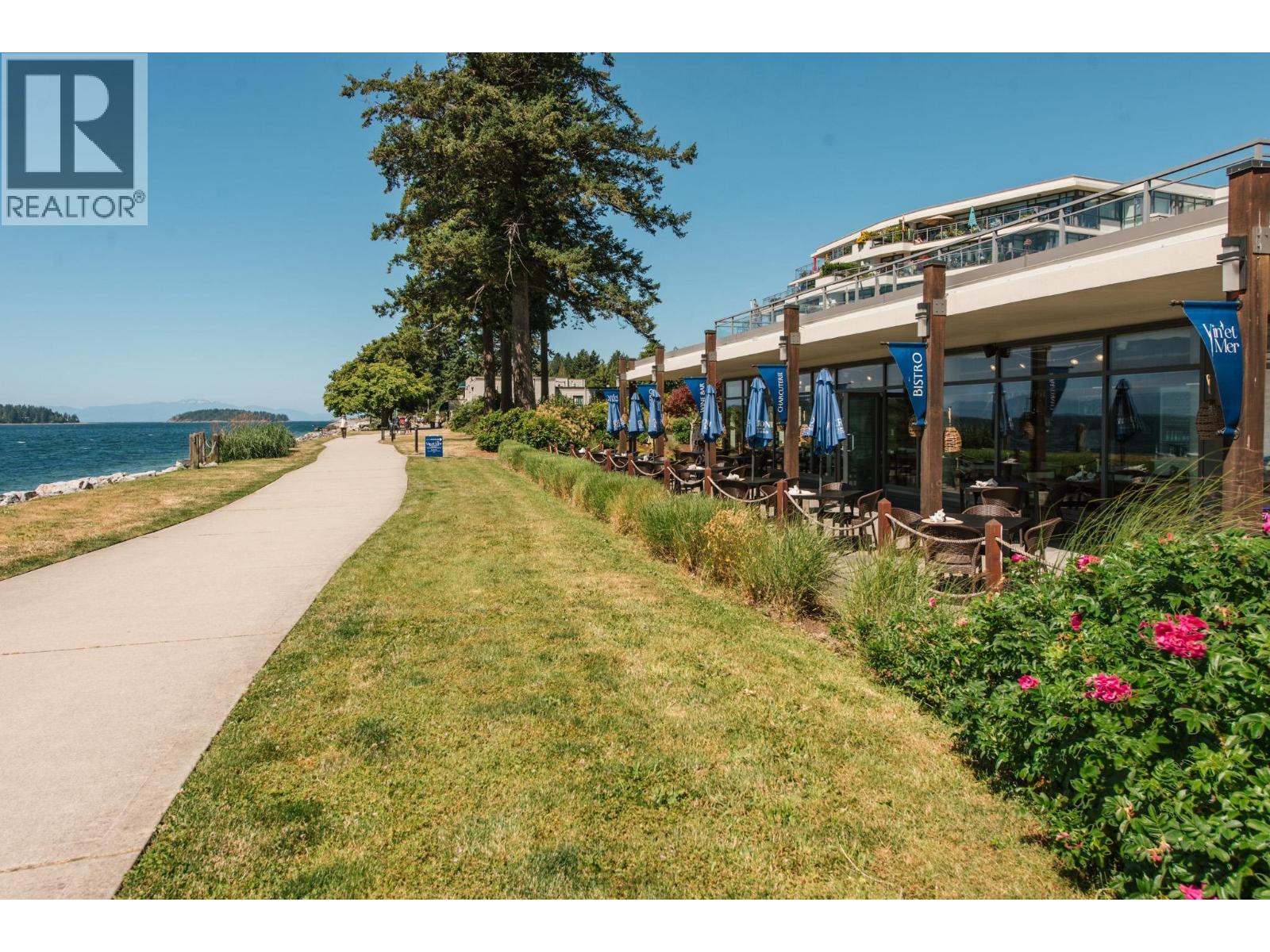 403 5725 TEREDO STREET, Sechelt