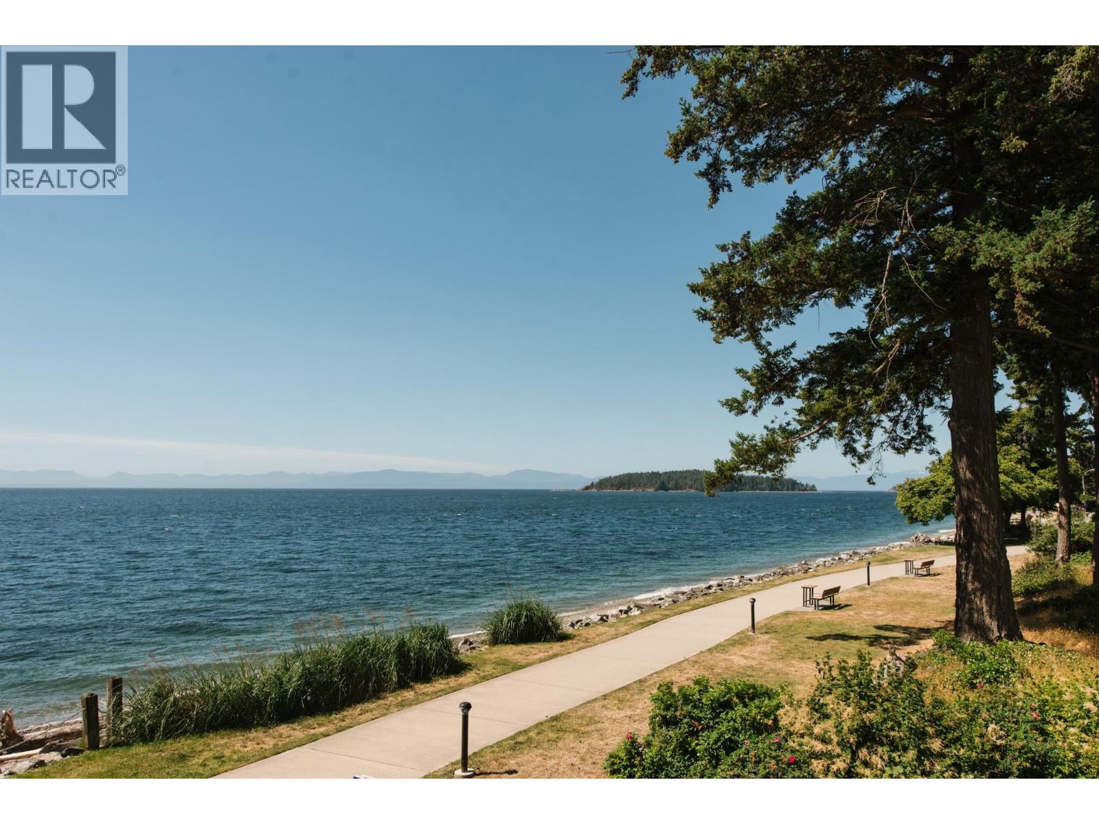 403 5725 TEREDO STREET, Sechelt