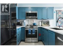 403 5725 Teredo Street, Sechelt, BC V7Z0J7 Photo 10