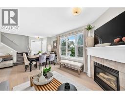 4pc Bathroom - 2275 Flanders Avenue Sw, Calgary, AB T2T5K9 Photo 13