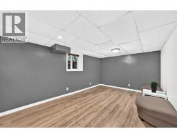 2275 Flanders Avenue Sw, Calgary, AB T2T5K9 Photo 25