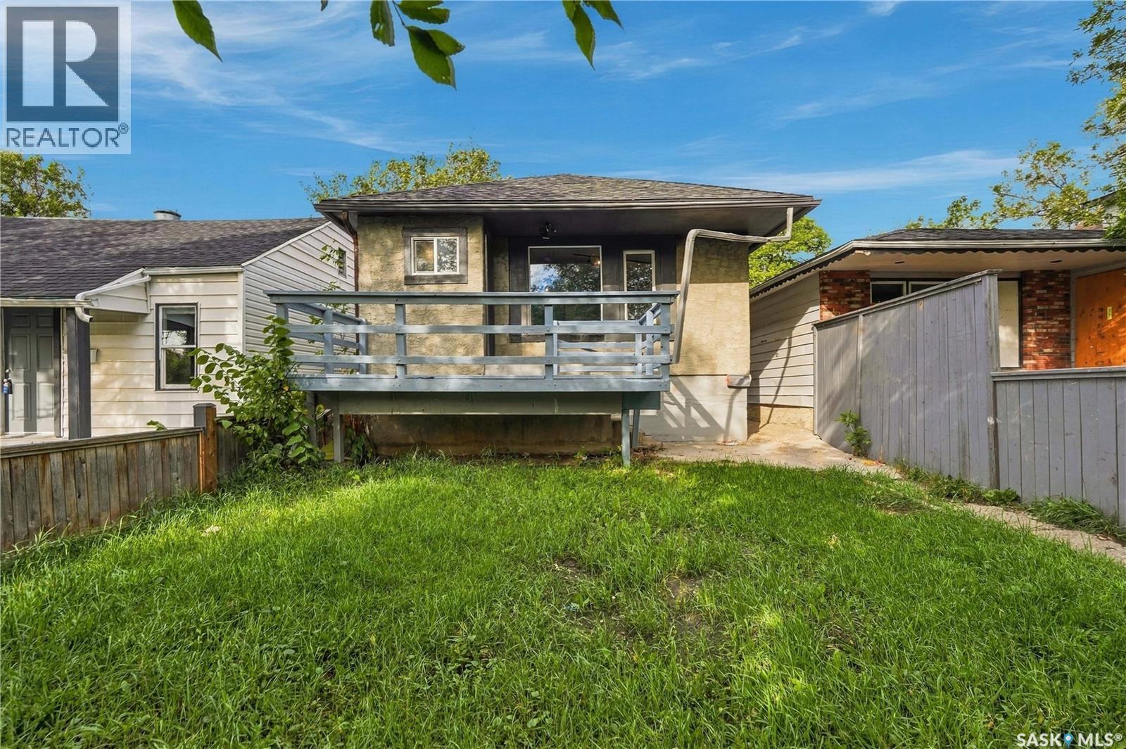 916 Athol STREET - 27