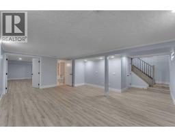 2930 Oakmoor Crescent Sw, Calgary, AB T2V3Z7 Photo 27