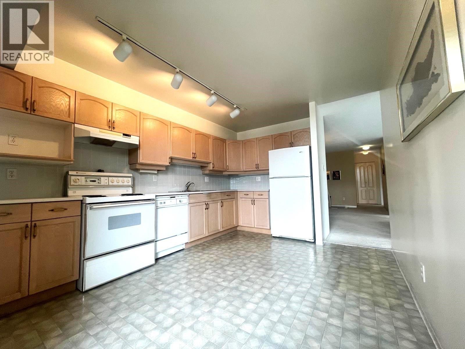 403 1250 QUAYSIDE DRIVE, New Westminster — photo 8