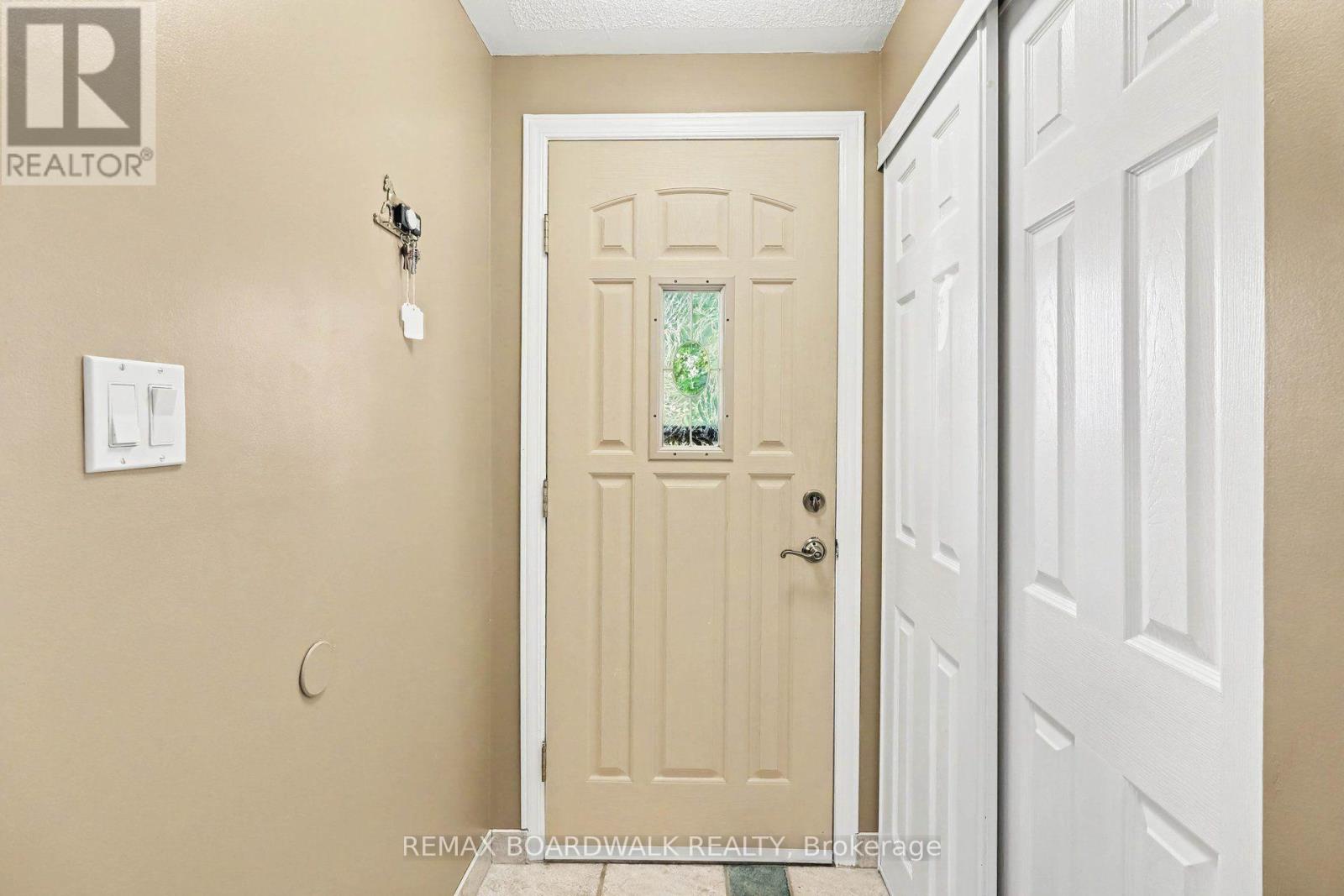 389 HATFIELD CRESCENT - Image 5
