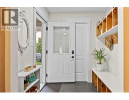 4pc Bathroom - 7231 52 Street Ne, Salmon Arm, BC V0E1K0 Photo 14