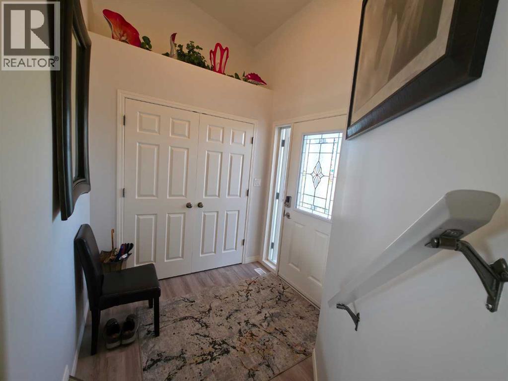 209 5 Avenue SW - 3