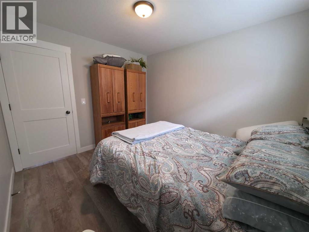 209 5 Avenue SW - 24