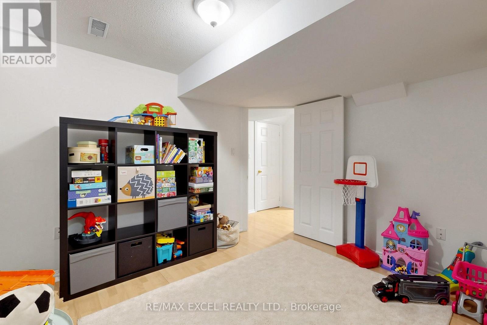 8 HAMMERSLY BOULEVARD - Image 41