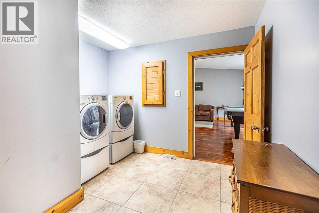 Listing photo – 461042 RGE ROAD 40, Winfield