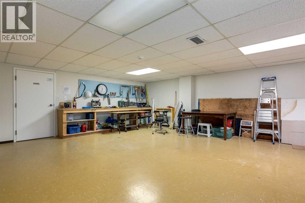 #103 521 57 Avenue SW - 23