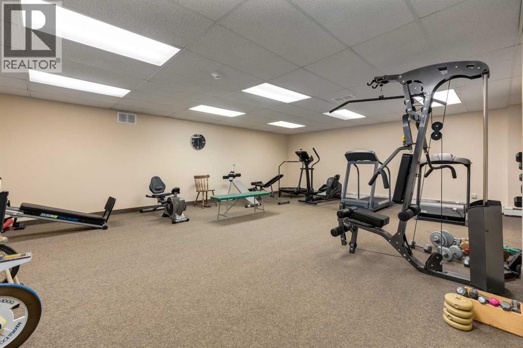 #103 521 57 Avenue SW - 18