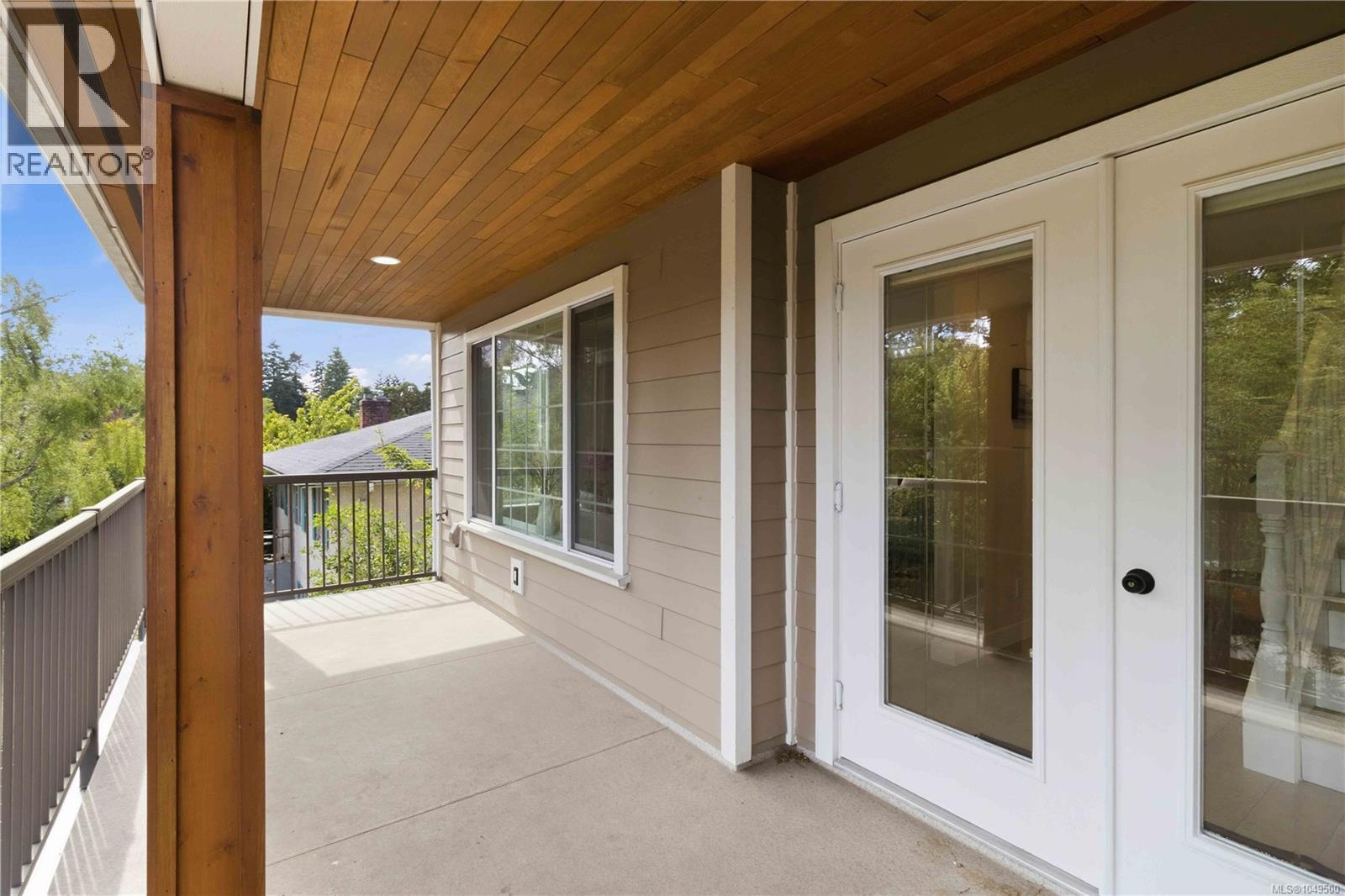  1416 Lang Street, Victoria