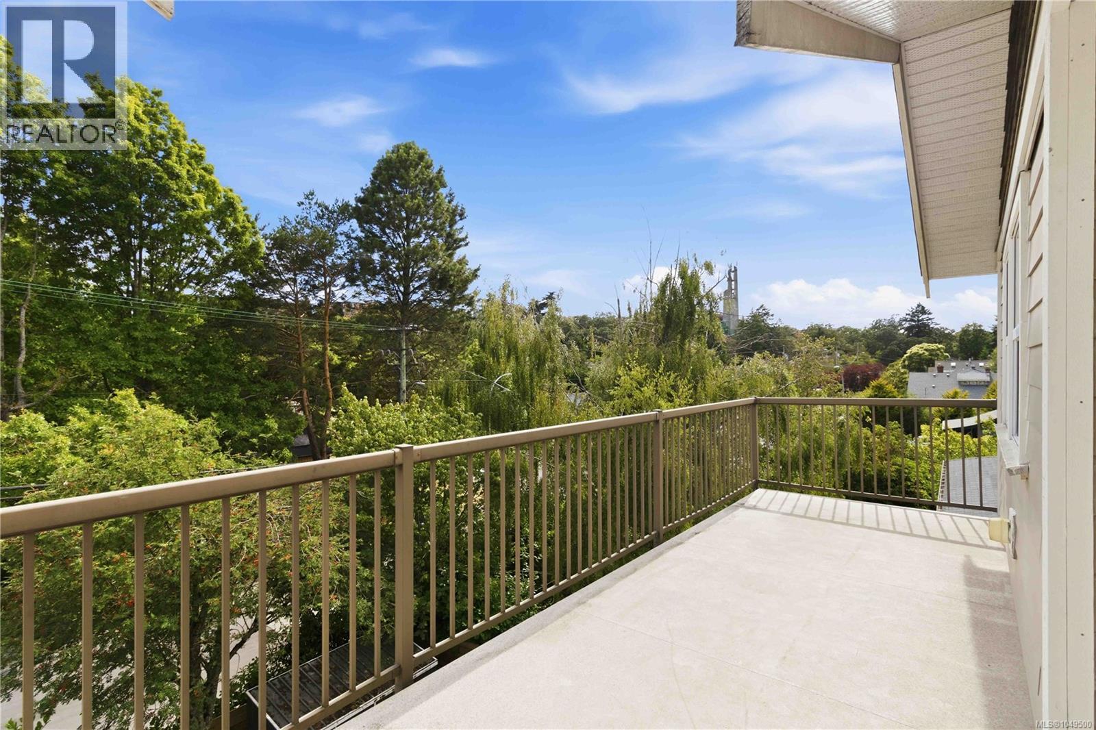  1416 Lang Street, Victoria