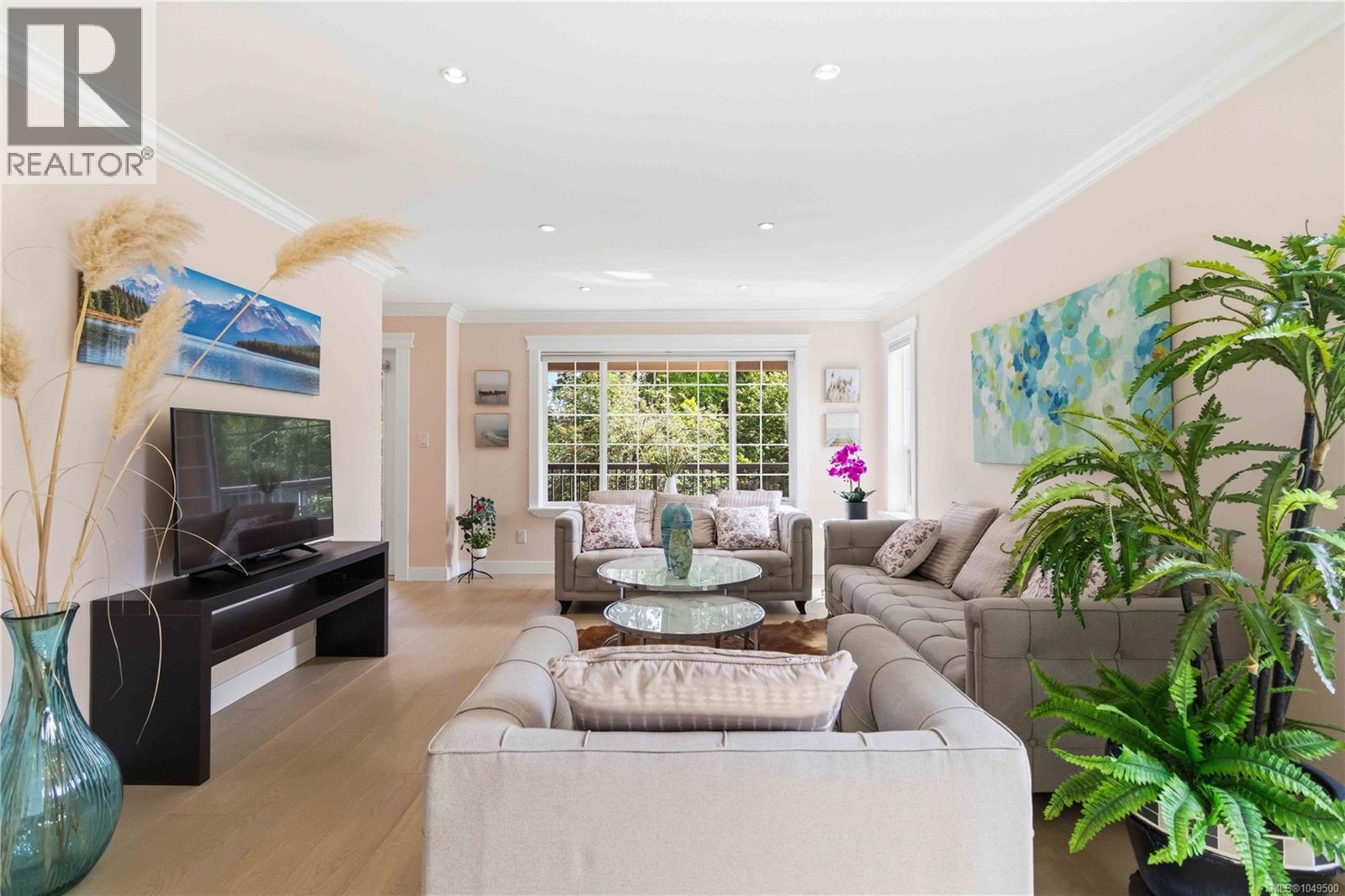  1416 Lang Street, Victoria