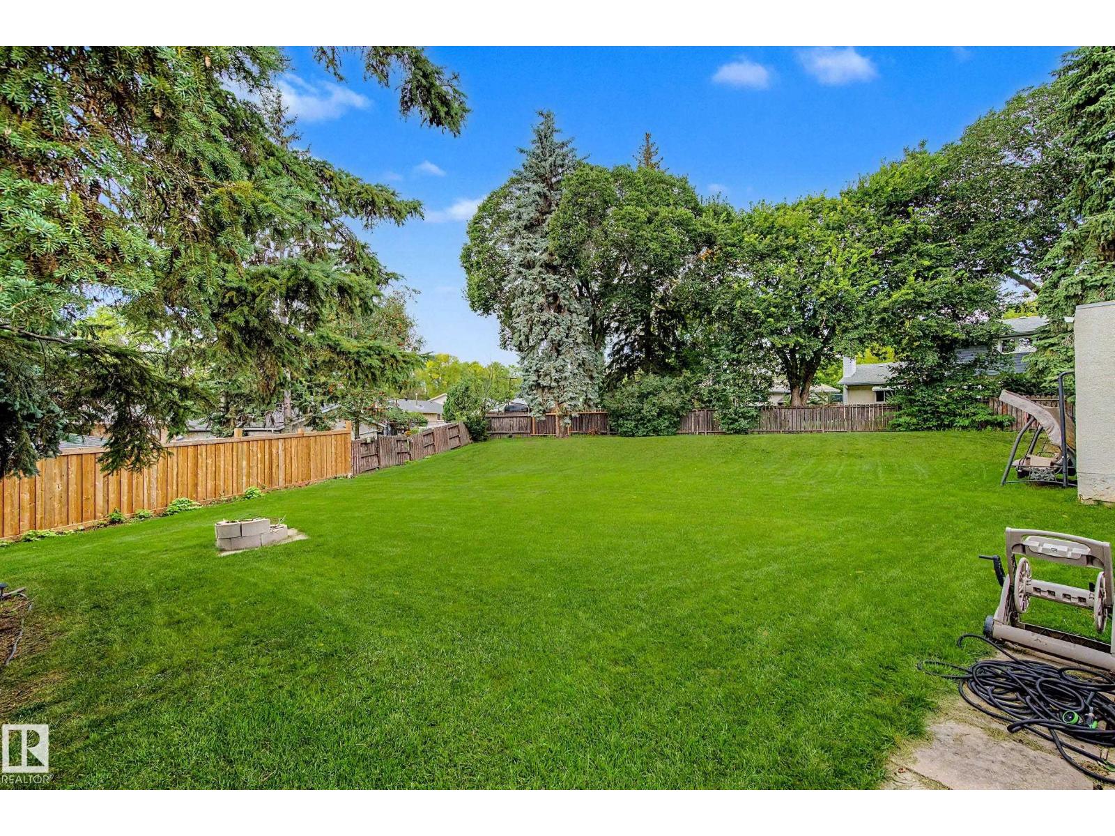 23 MONTCALM CR - Image 24