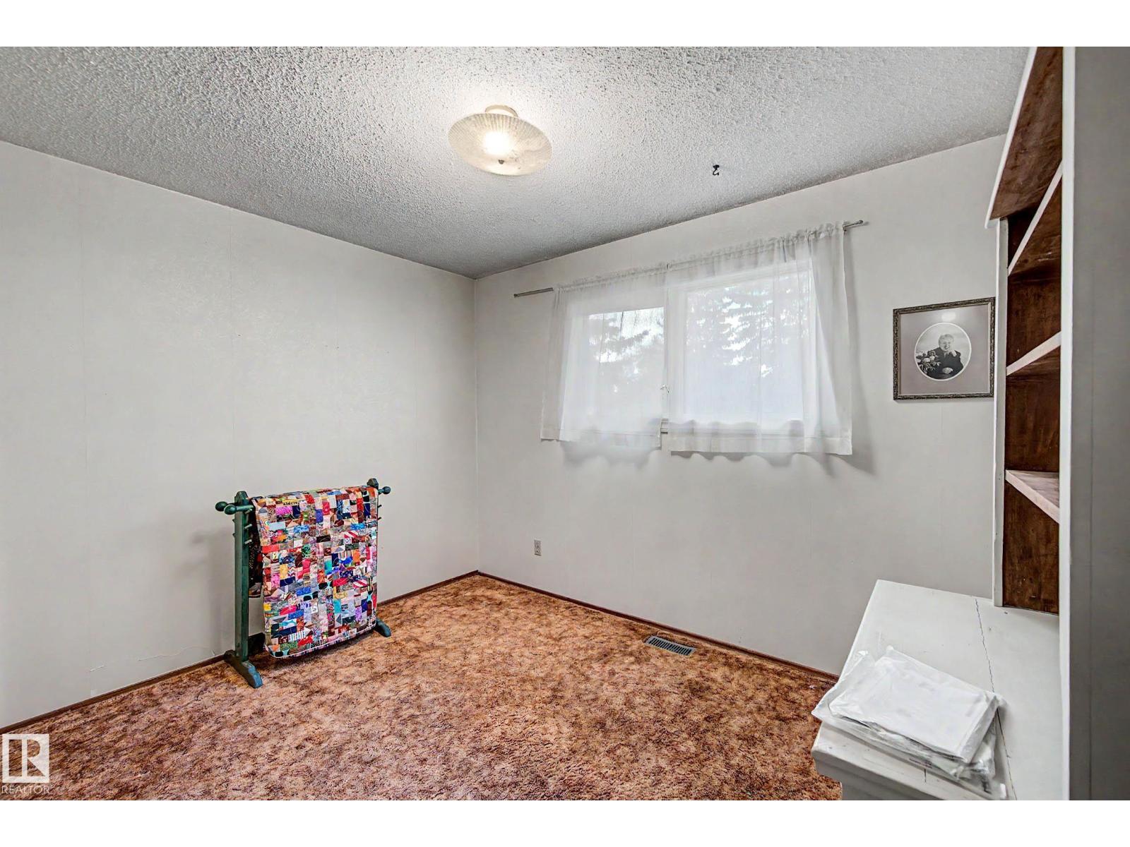 23 MONTCALM CR - Image 29