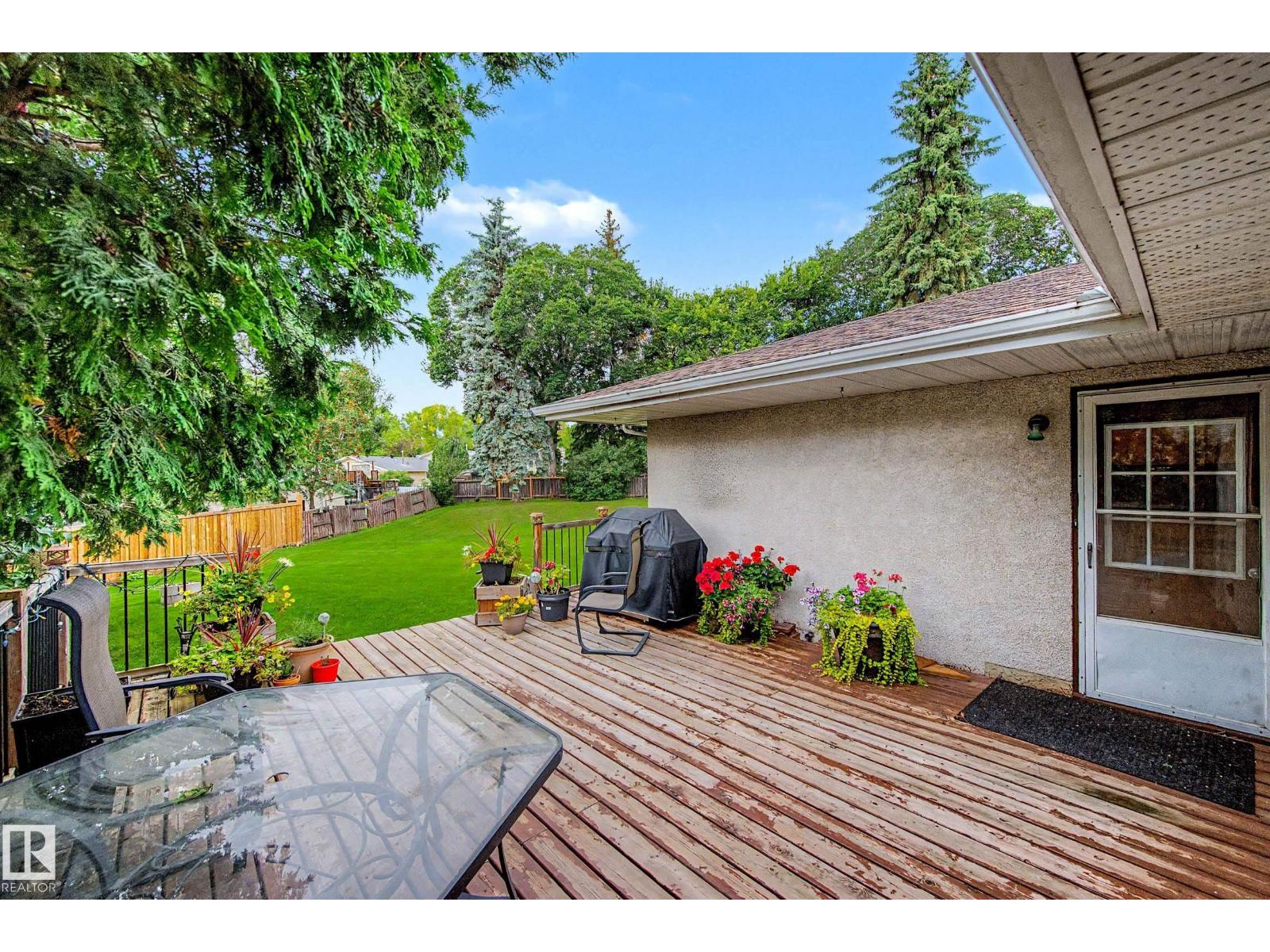 23 MONTCALM CR - Image 33