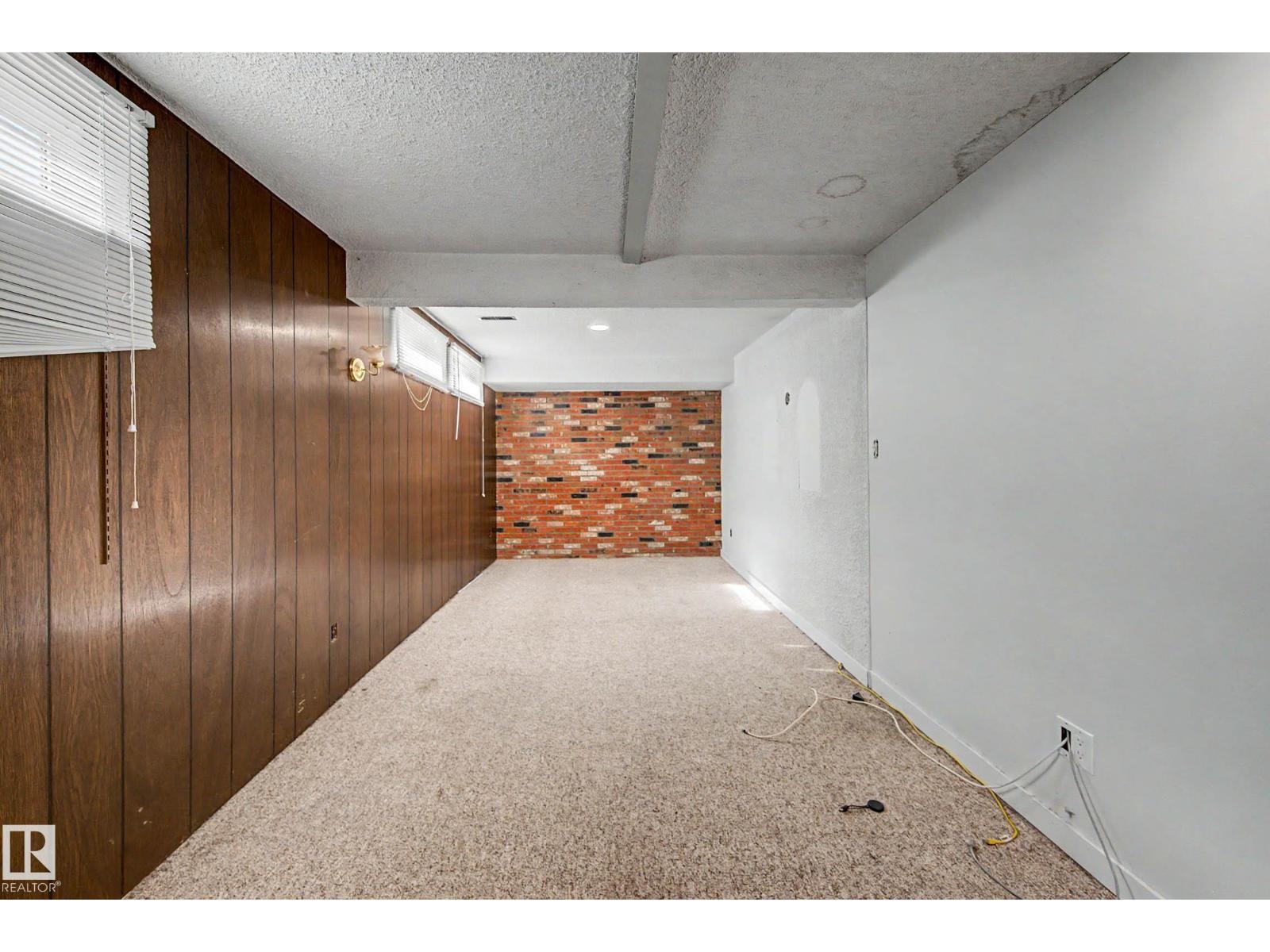 23 MONTCALM CR - Image 43
