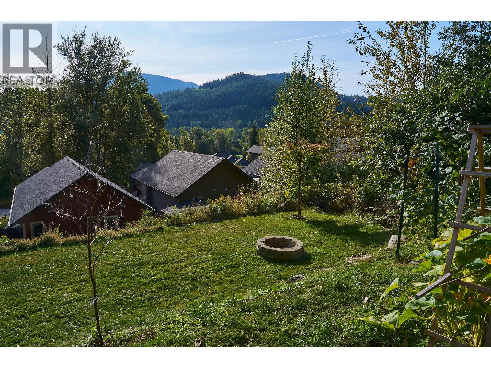800A Redstone Drive - Image 36