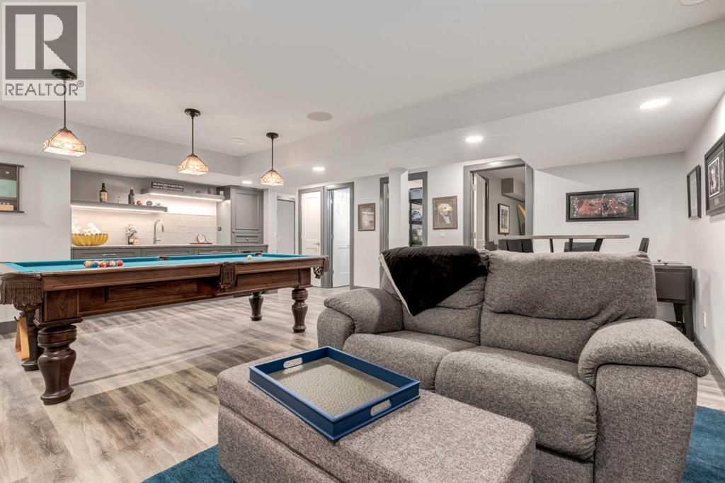 1048 Kerfoot Crescent SW - Image 31