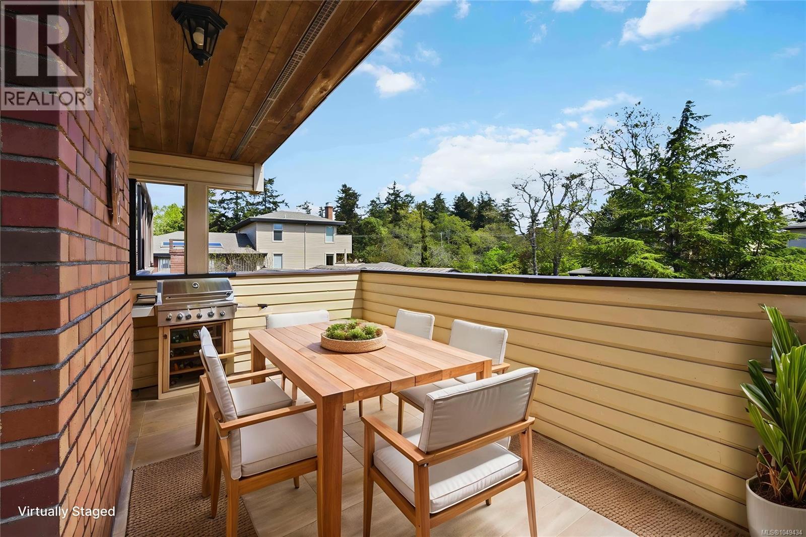 157 2345 Cedar Hill Cross Rd, Oak Bay