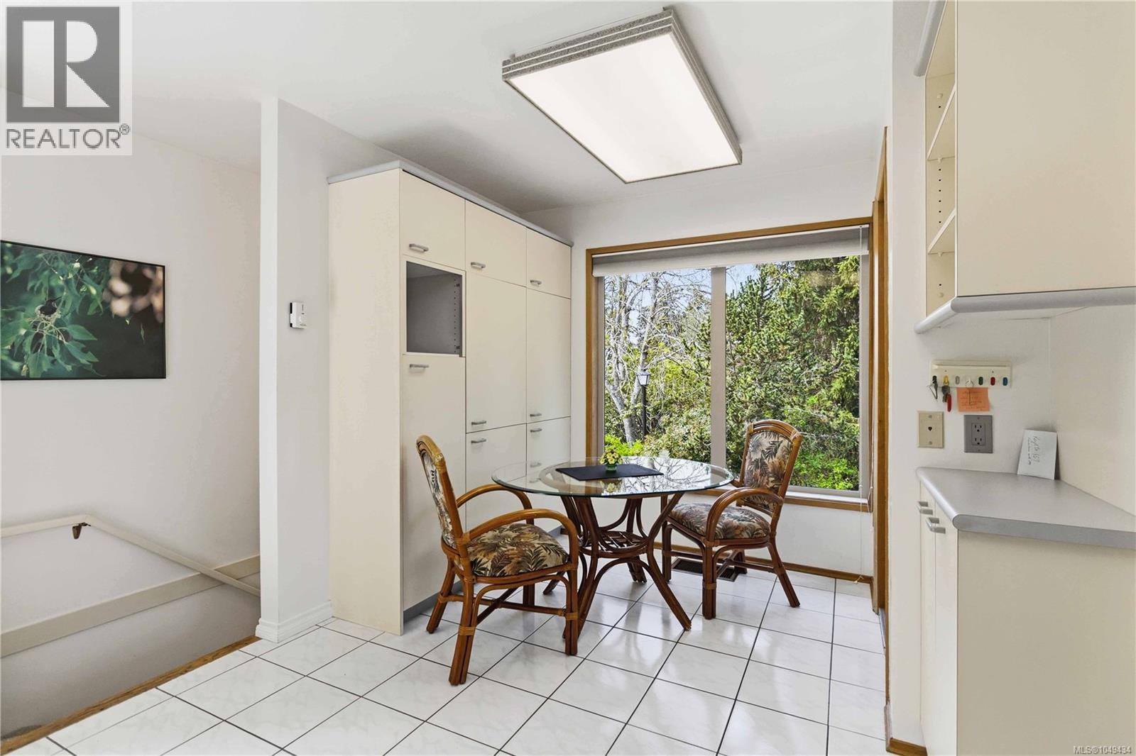 157 2345 Cedar Hill Cross Rd, Oak Bay