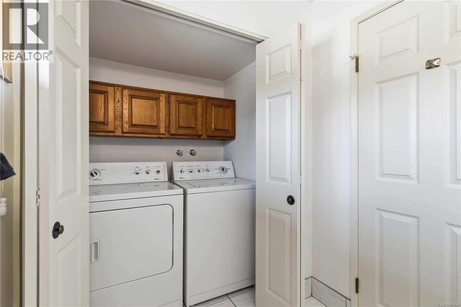157 2345 Cedar Hill Cross Rd, Oak Bay