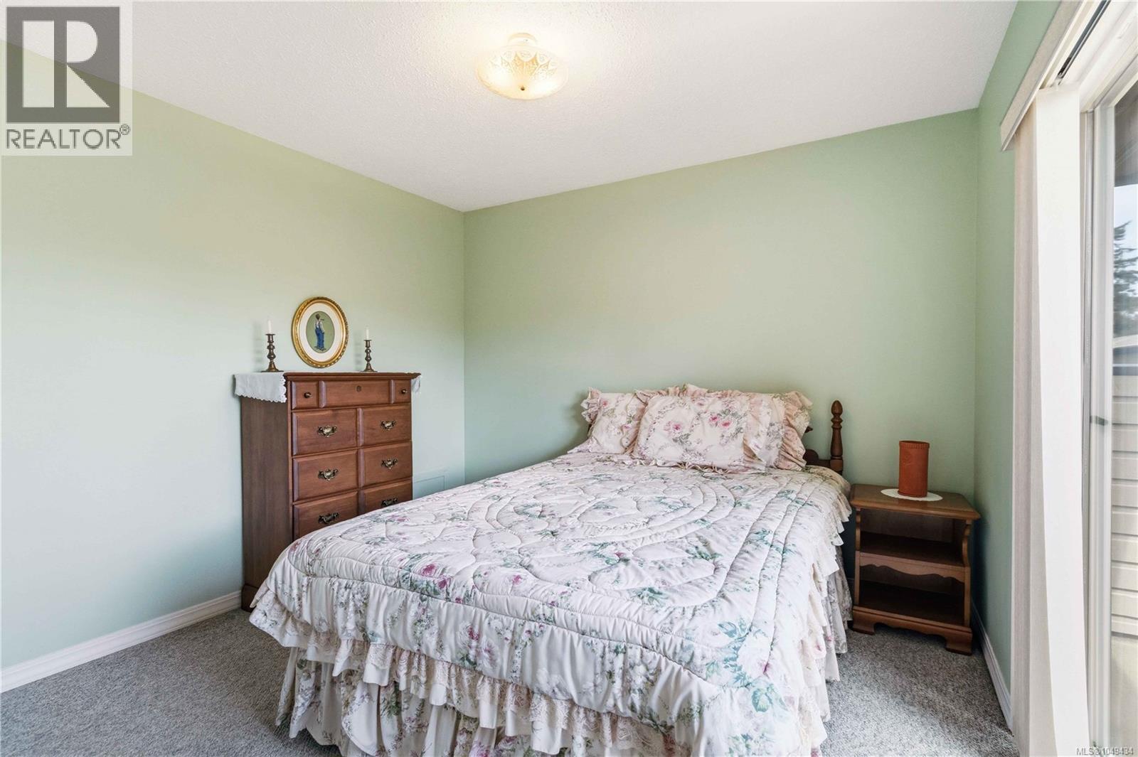 157 2345 Cedar Hill Cross Rd, Oak Bay
